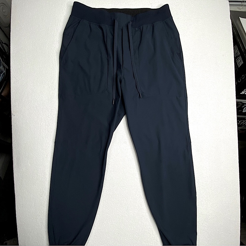 Lululemon ABC Jogger *Warpstreme
True Navy Men’s Size (L) - Picture 2 of 16
